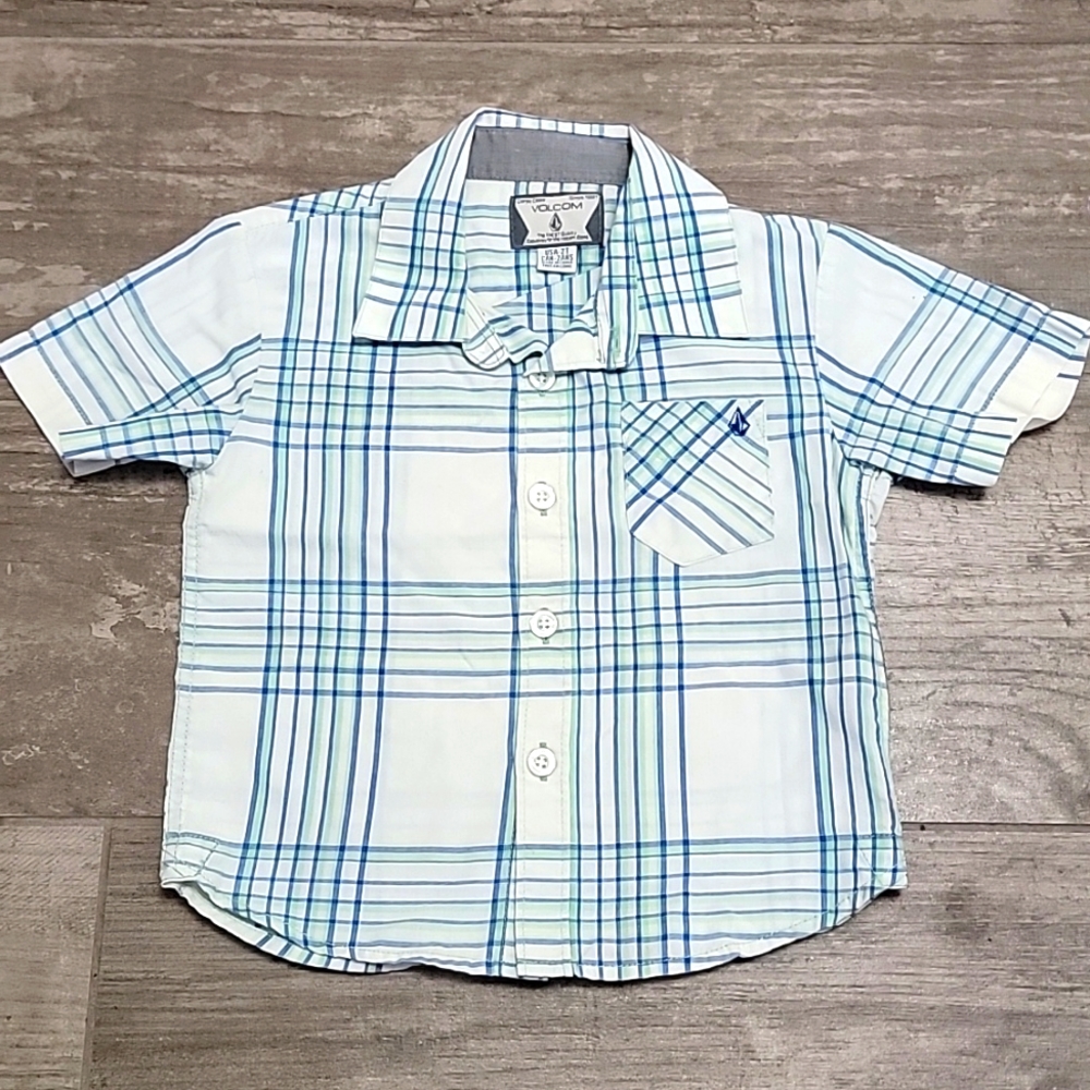 Volcom button up
